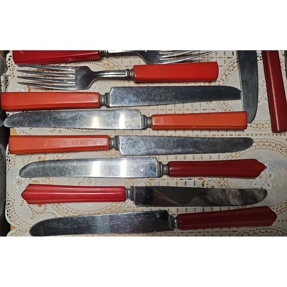 Vintage Mix Lot of Bakelite Stainless Steel 18 Pc Flatware
